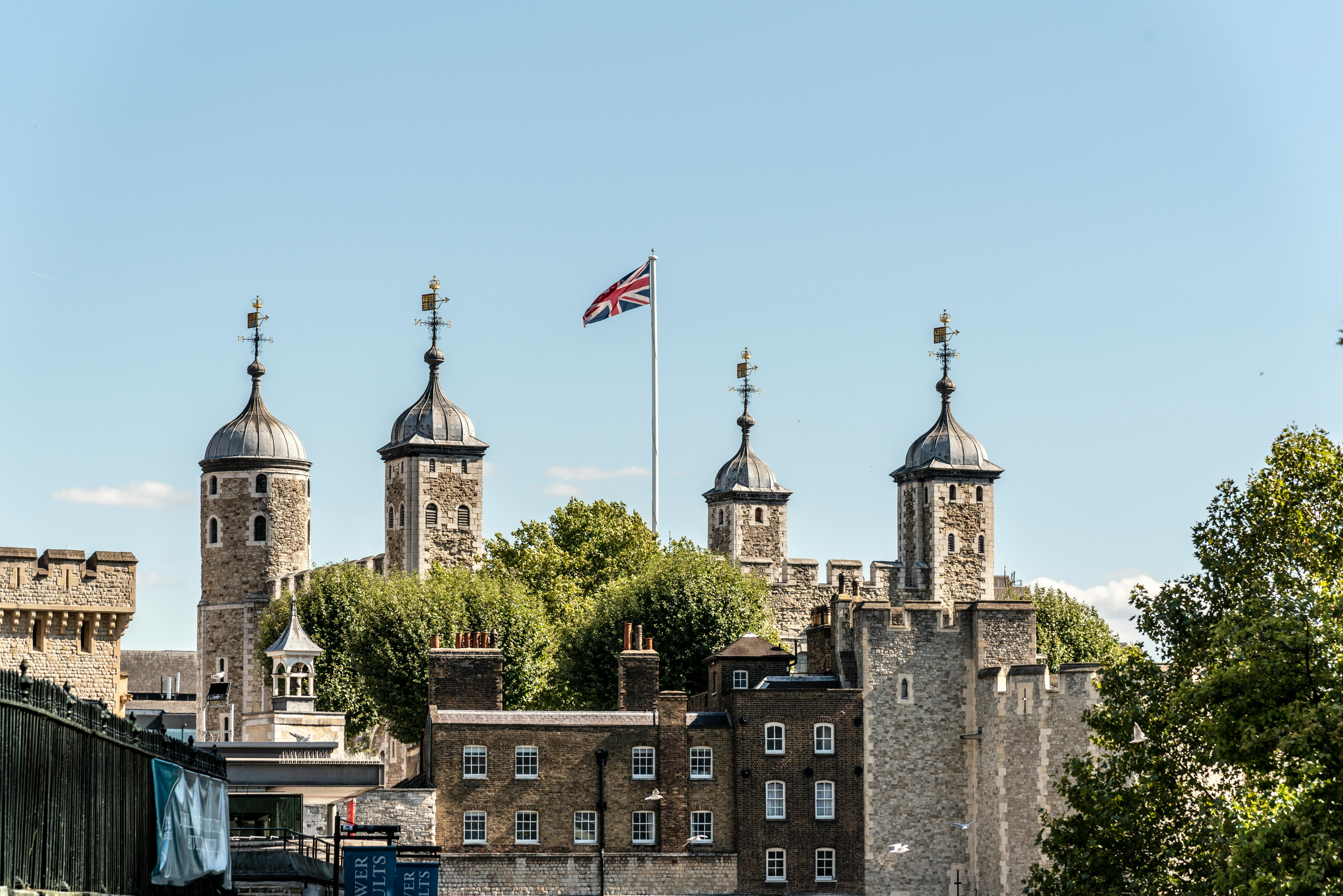 Tower of London Audio Walk: Tudor History Tour for £9.99