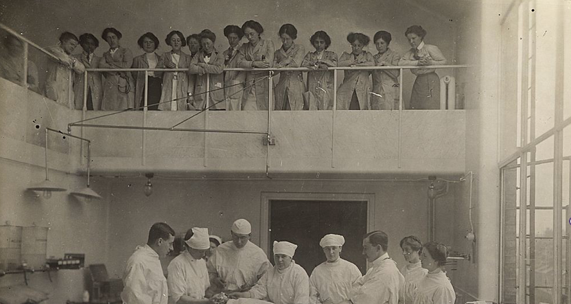 Students of the London School of Medicine for Women observing an operation at the Royal Free Hospital, c. 1900